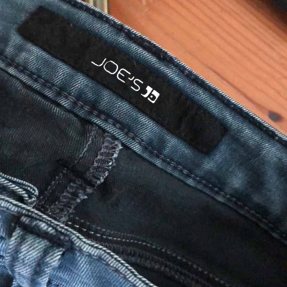 Blue Jeans - Picture 3 of 4